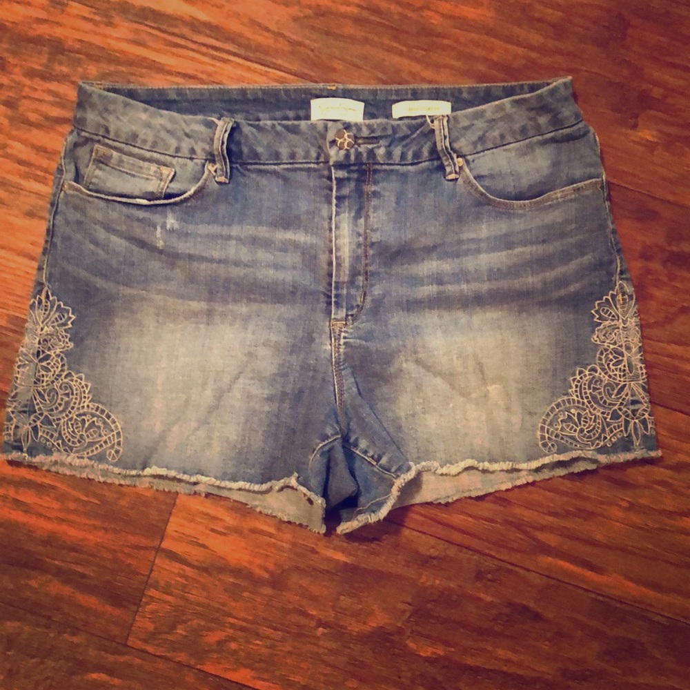 Jessica Simpson high waisted cut off jean shorts